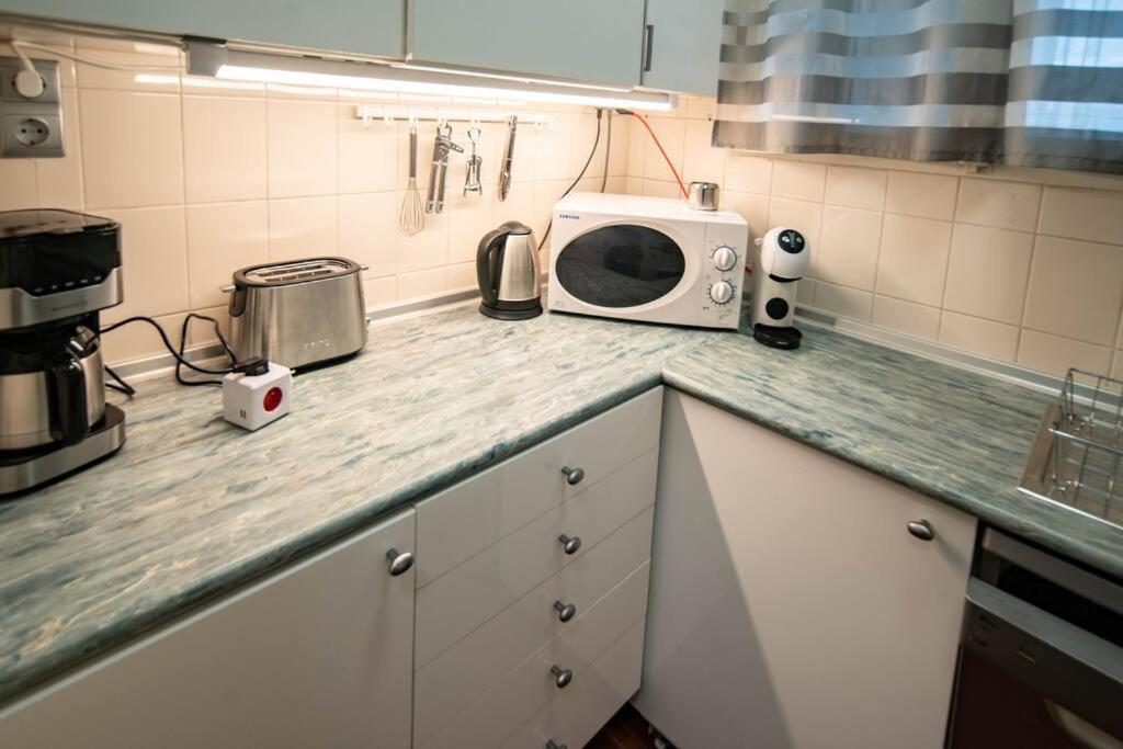 Bumblebee Apartment With Ac บูดาเปสต์ ภายนอก รูปภาพ