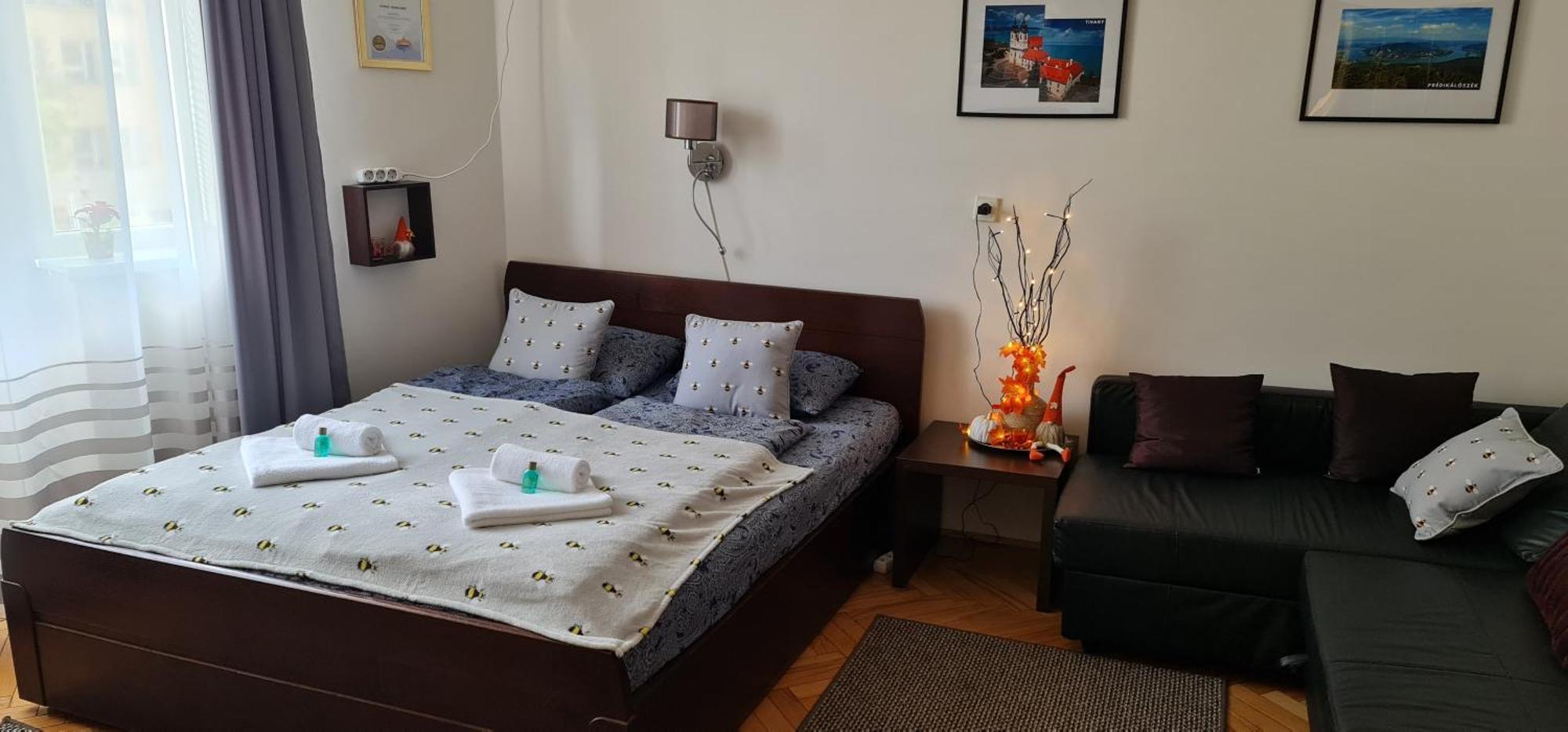 Bumblebee Apartment With Ac บูดาเปสต์ ภายนอก รูปภาพ
